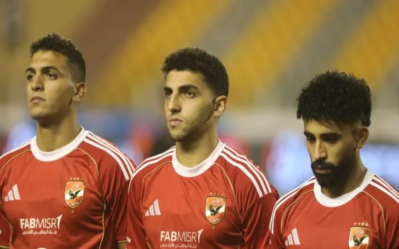 تأكد الغياب.. ثنائي الأهلي يدافع عن غياب أمام سموحة بالدوري